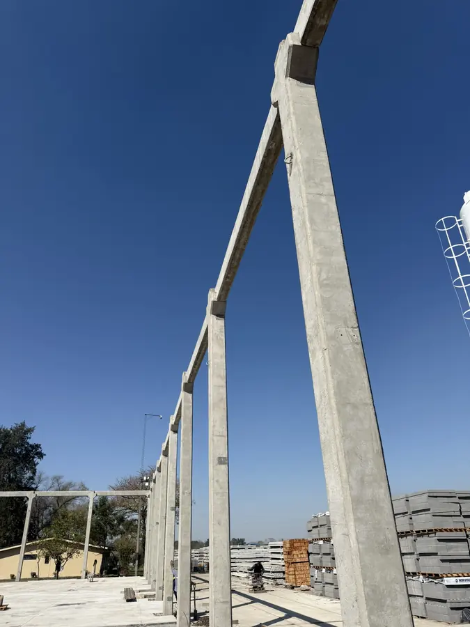 Estructuras para naves industriales — Columnas y vigas premoldeadas para naves, galpones y plantas industriales.